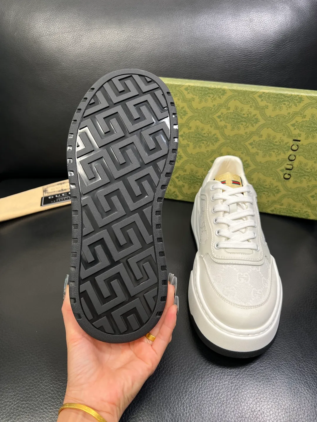 Men's shoes 💰820 Gucci high quality top crafts Gucci counter new original factory configuration, imported cowhide patchwork fabric from Italy, imported cowhide lining, breathable and comfortable, sole: original factory special supply original sole super comfortable, original factory and single goods, welcome to compare, code number 38-44 (customized 45 46)